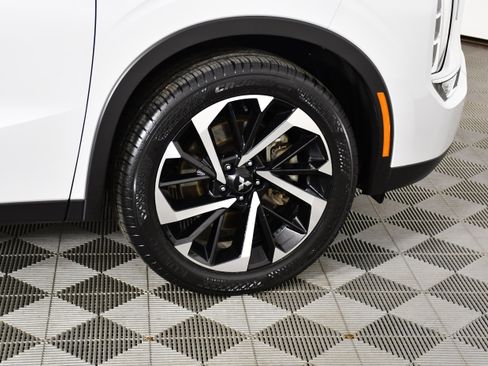 Used 2022 Mitsubishi Outlander SE AWD/4WD image 53