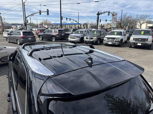 Used 2015 Toyota Highlander XLE image 11