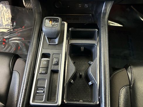 Used 2023 Nissan Pathfinder SL w/ SL Premium Package image 23