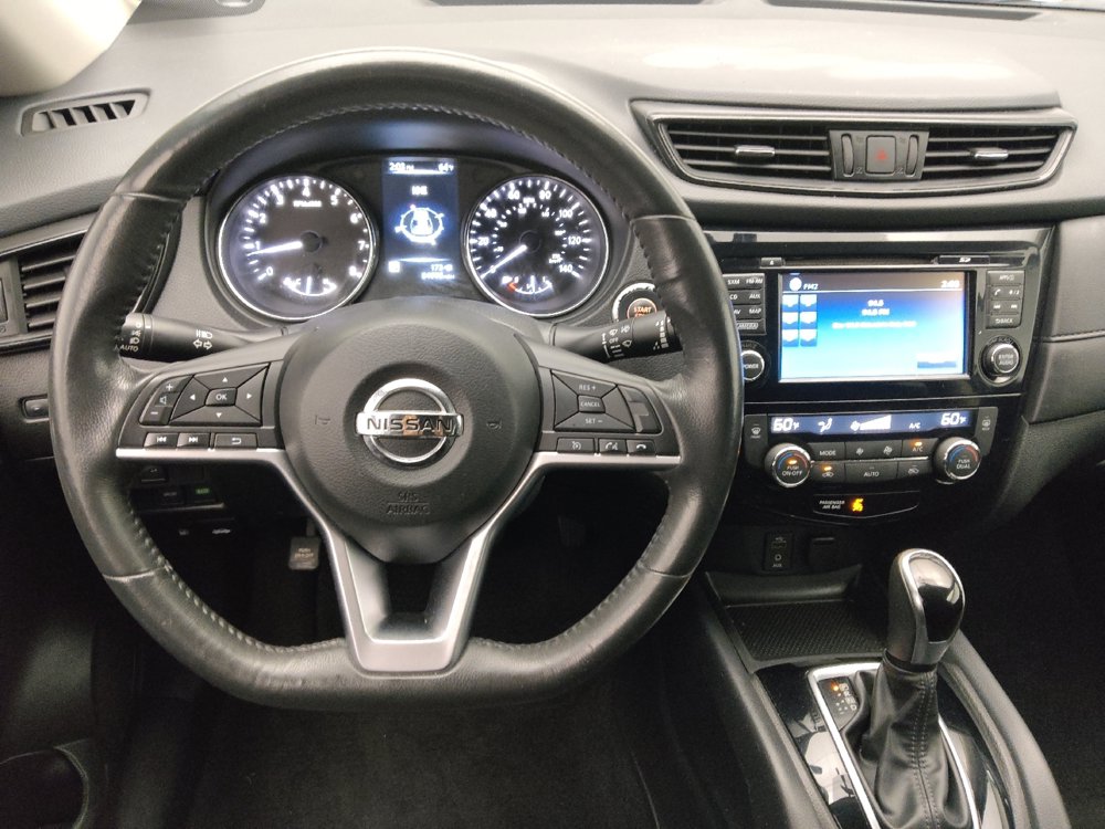 Used 2017 Nissan Rogue SV w/ SV Premium Package FWD image 22