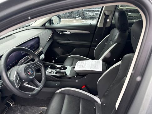 Used 2024 Buick Envision Sport Touring AWD/4WD image 3