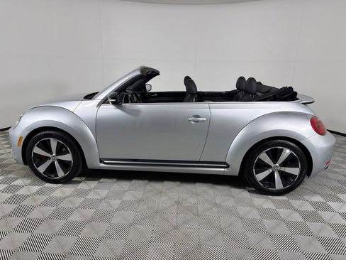 Used 2013 Volkswagen Beetle 2.0T image 8