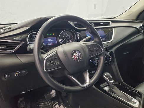 Used 2020 Buick Encore GX Essence image 12