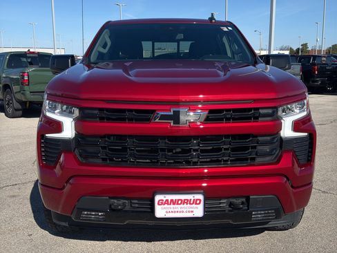 Used 2023 Chevrolet Silverado 1500 RST image 3