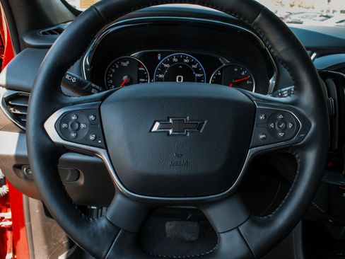 Used 2022 Chevrolet Traverse Premier w/ Redline Edition AWD/4WD image 13