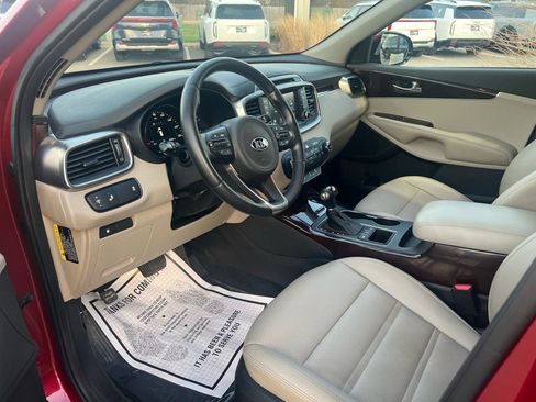 Used 2017 Kia Sorento EX AWD/4WD image 7