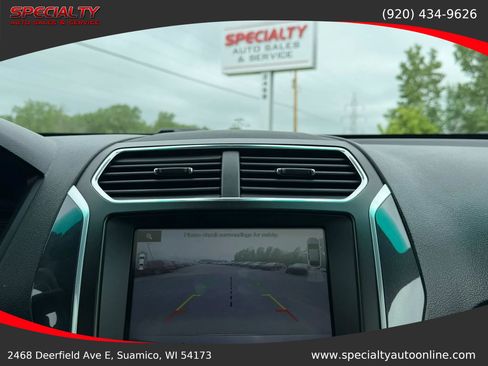 Used 2016 Ford Explorer Limited w/ Equipment Group 301A AWD/4WD image 37