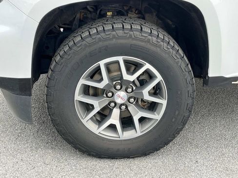 Used 2021 GMC Canyon AT4 image 12