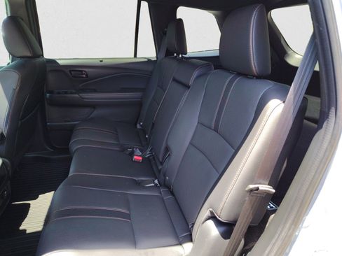 Used 2022 Honda Passport TrailSport image 18