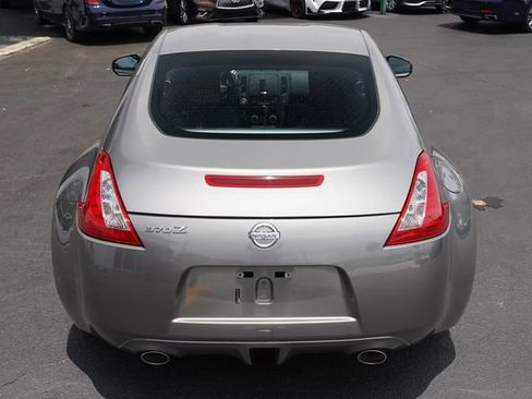 Used 2009 Nissan 370Z Coupe RWD image 11