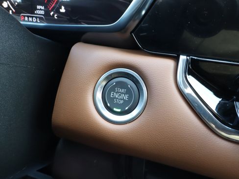 New 2026 GMC Canyon AT4 image 19