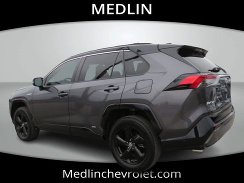 Used 2019 Toyota RAV4 XSE image 6