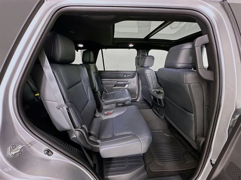Used 2024 Toyota Sequoia Platinum image 29