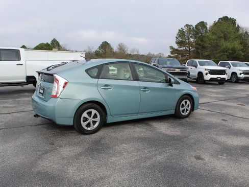 Used 2014 Toyota Prius Three image 6