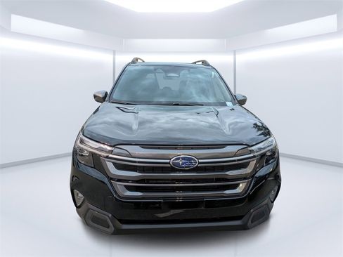 New 2025 Subaru Forester Limited image 8