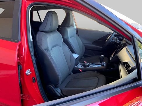Used 2024 Subaru Crosstrek 2.0i Premium AWD/4WD image 9