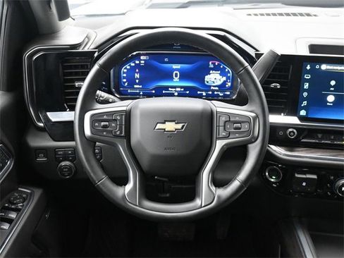 Used 2025 Chevrolet Silverado 2500 LTZ w/ LTZ Convenience Package image 25