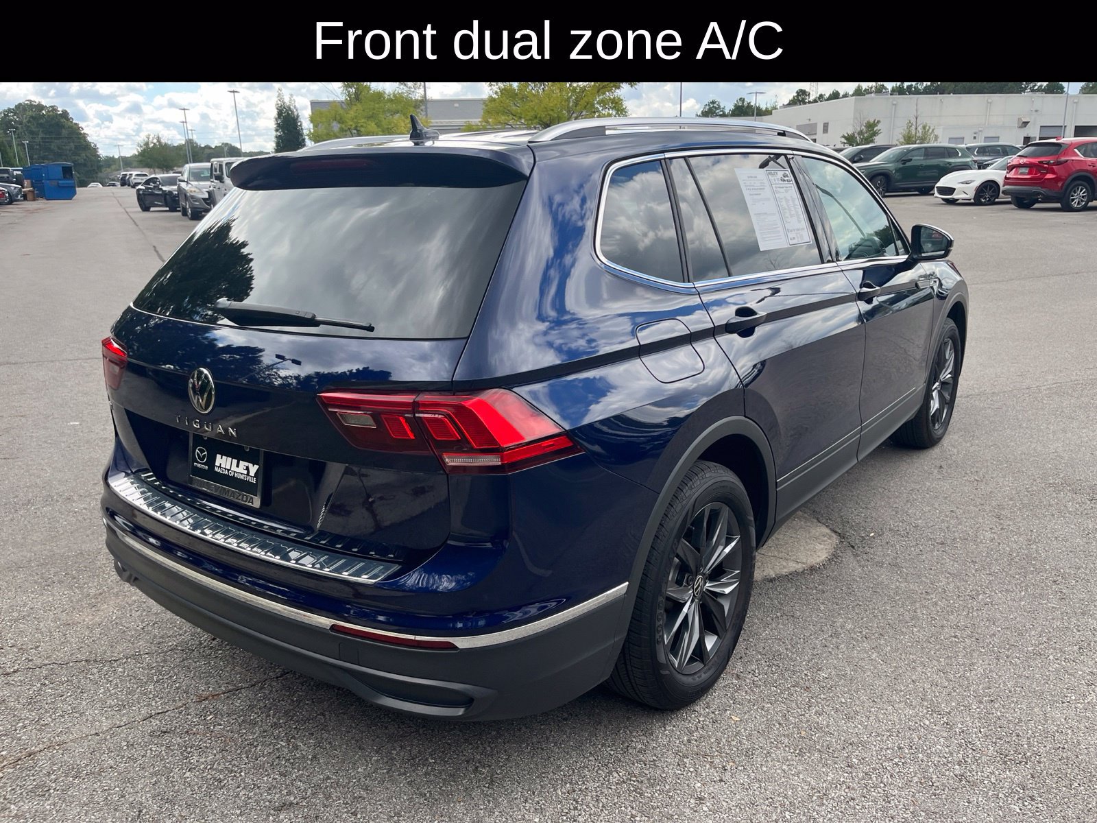 Used 2023 Volkswagen Tiguan SE FWD image 3