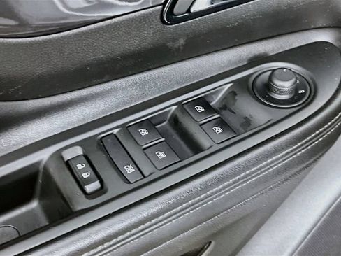 Used 2019 Buick Encore Preferred FWD image 9