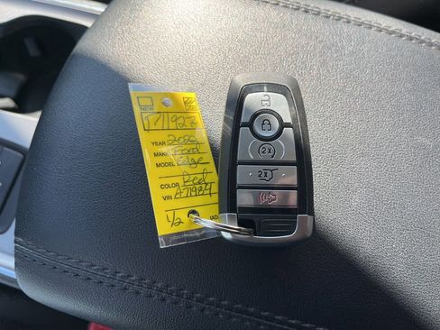 Used 2022 Ford Edge SEL w/ Convenience Package image 22