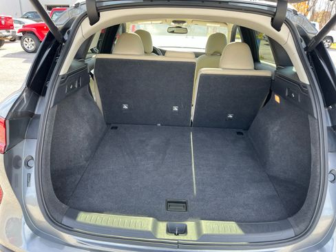 Used 2021 INFINITI QX50 Luxe image 25