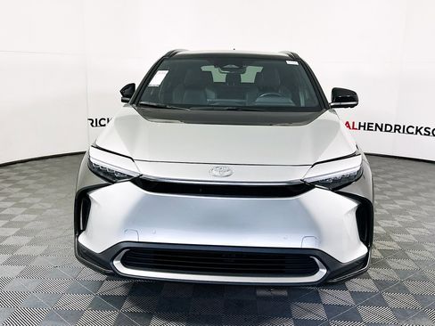 Used 2024 Toyota bZ4X Limited image 8