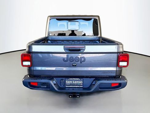 New 2025 Jeep Gladiator Sport image 6