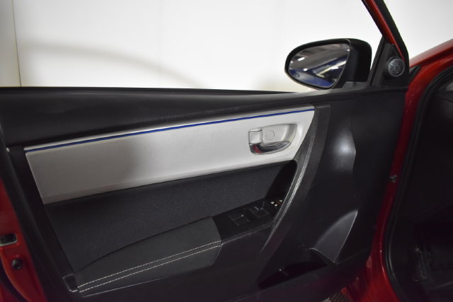 Used 2014 Toyota Corolla LE FWD image 7