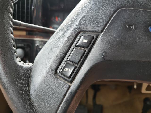 Used 1990 Ford Bronco AWD/4WD image 19