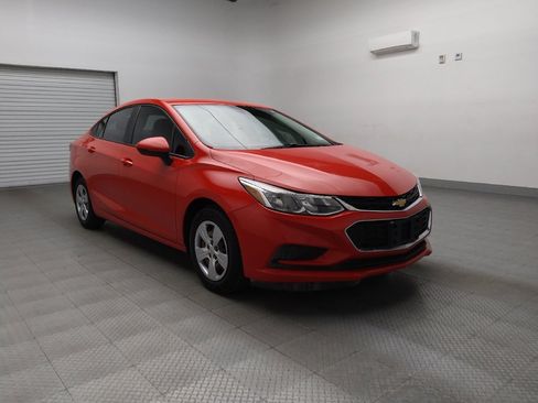 Used 2017 Chevrolet Cruze LS image 13