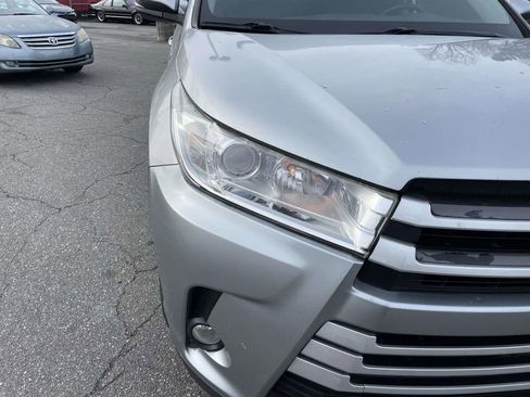 Used 2018 Toyota Highlander Plus image 16