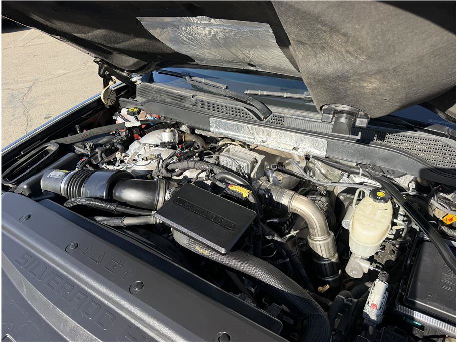 Used 2017 Chevrolet Silverado 2500 LTZ w/ Duramax Plus Package AWD/4WD image 30