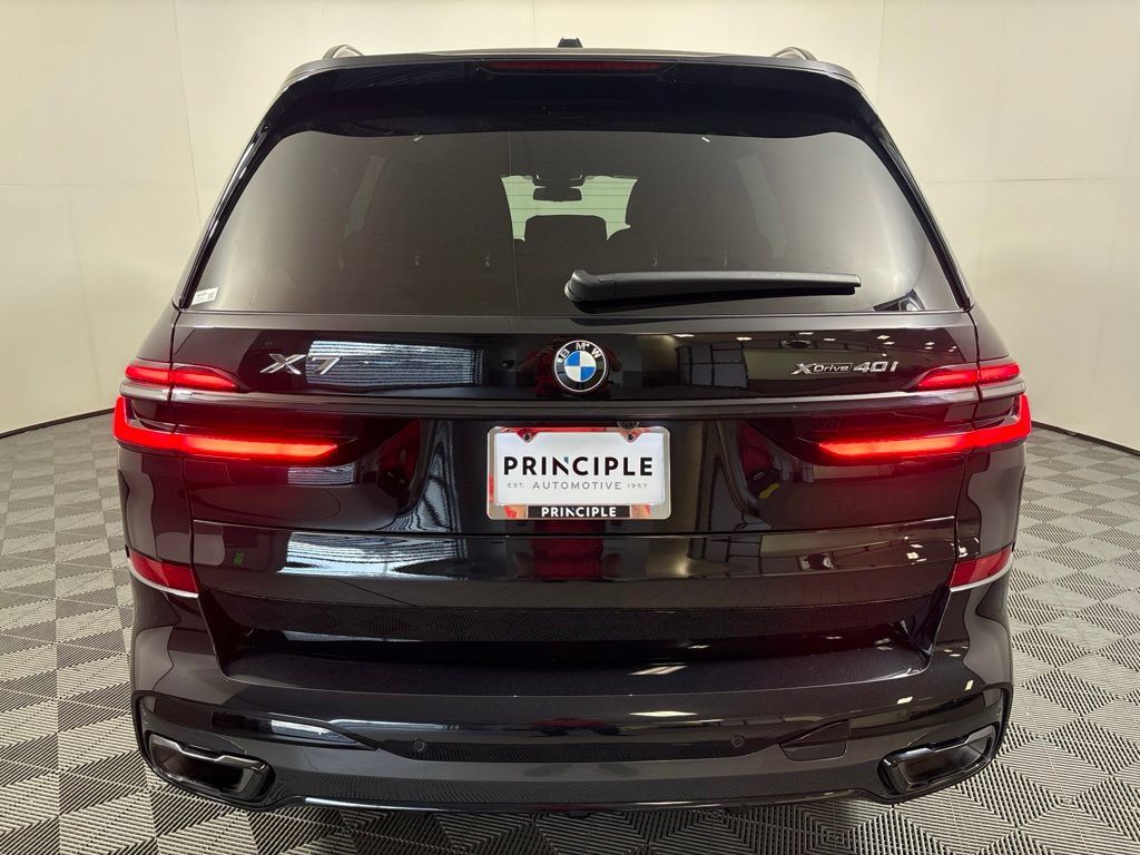 Certified 2026 BMW X7 xDrive40i w/ Executive Package AWD/4WD image 6