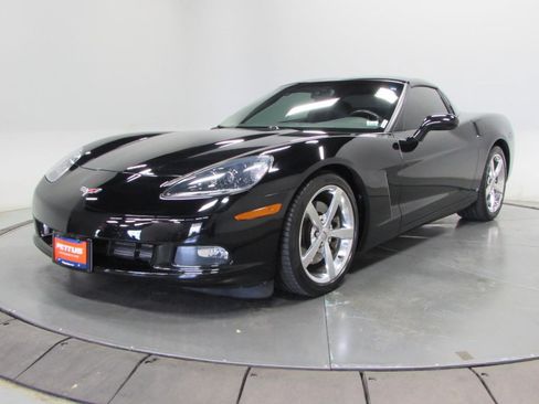 Used 2008 Chevrolet Corvette Coupe RWD image 3