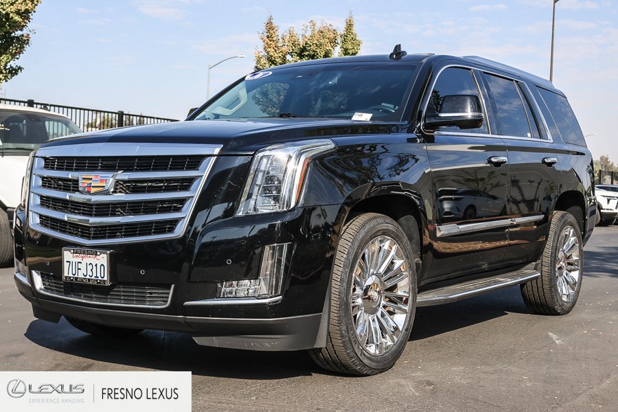 Used 2016 Cadillac Escalade Luxury RWD image 3