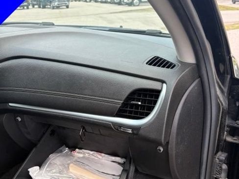 Used 2017 Chevrolet Traverse LT AWD/4WD image 33