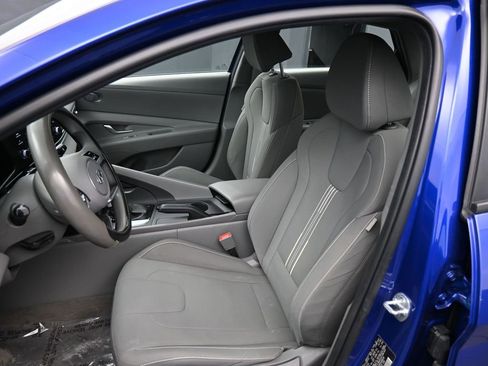 Certified 2023 Hyundai Elantra SEL w/ Cargo Package image 18