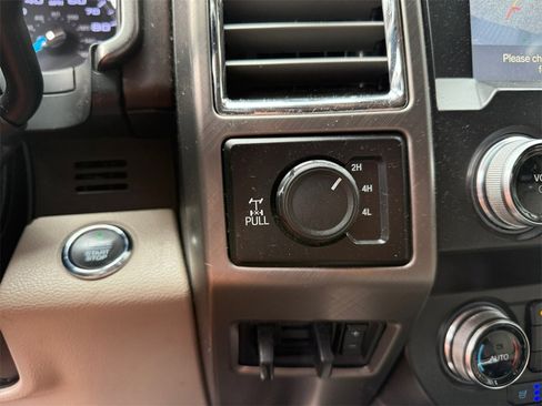 Certified 2019 Ford F350 Limited image 18