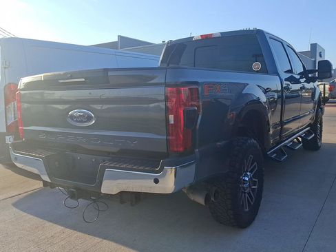 Used 2019 Ford F250 Lariat w/ Lariat Ultimate Package AWD/4WD image 28