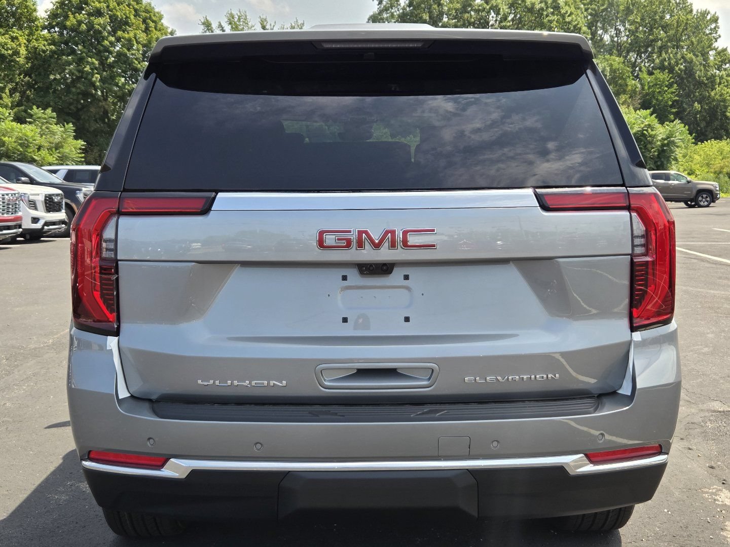 New 2026 GMC Yukon Elevation w/ Elevation Premium Package AWD/4WD image 19