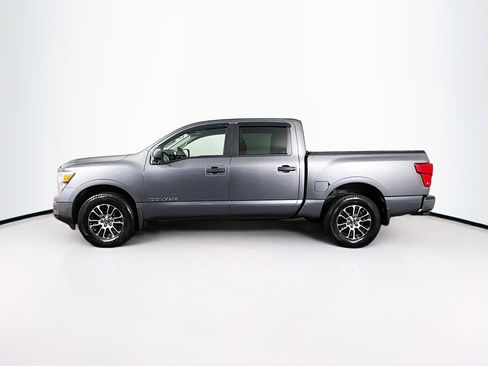 Used 2022 Nissan Titan SV w/ Accessory Utility Package image 5