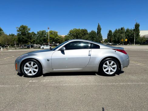 Used 2003 Nissan 350Z Touring w/ Aerodynamics Pkg RWD image 9