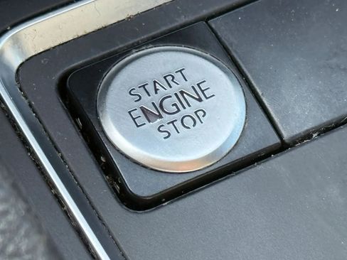 Used 2016 Volkswagen Jetta SE image 24