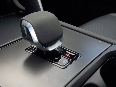 Certified 2024 Land Rover Discovery Sport Dynamic SE image 35