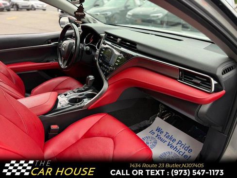 Used 2019 Toyota Camry XSE FWD image 25