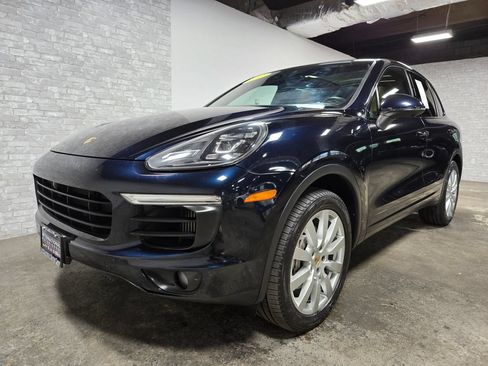 Used 2017 Porsche Cayenne S AWD/4WD image 5