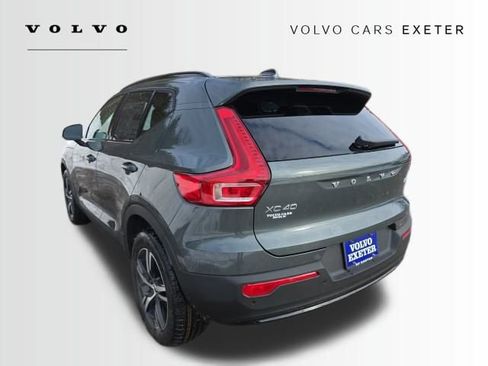 New 2026 Volvo XC40 B5 Core w/ Climate Package image 5