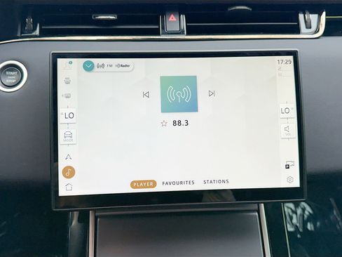 Used 2026 Land Rover Range Rover Evoque S image 30