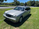 Used 2002 Mercedes-Benz E 320 4MATIC Wagon image 2