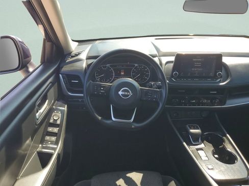 Used 2024 Nissan Rogue SV image 22